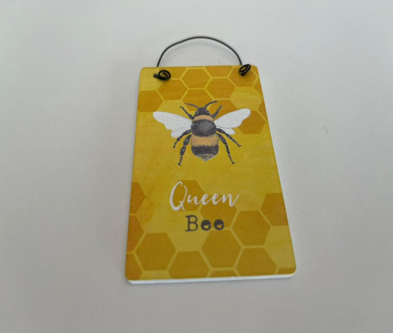 Mini wooden sign - queen bee