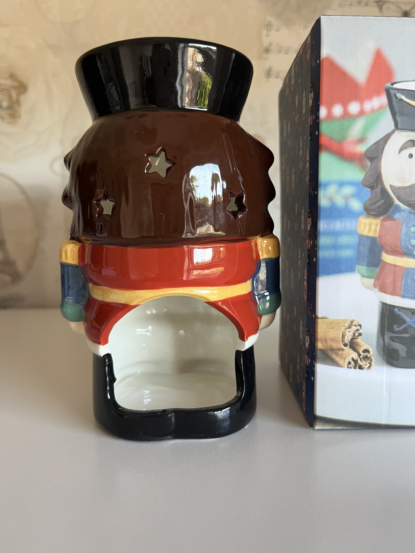 Nutcracker shaped wax or oil warmer